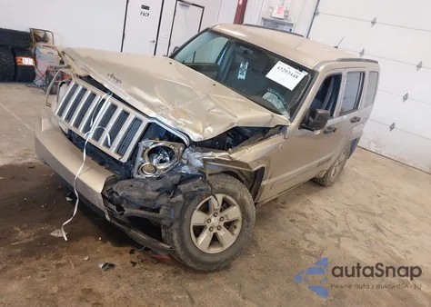 2010 Jeep Liberty Sport z USA, uszkodzony, nr VIN 1J4PN2GK0AW178017